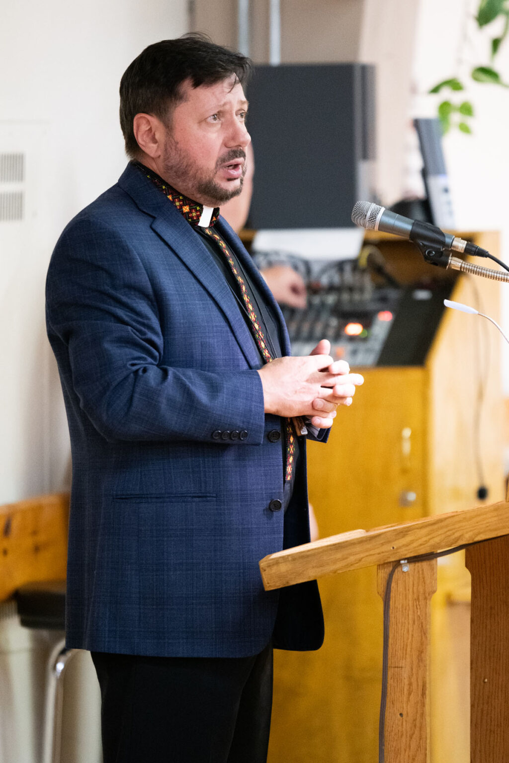 opening prayer Fr Ihor Oschypko